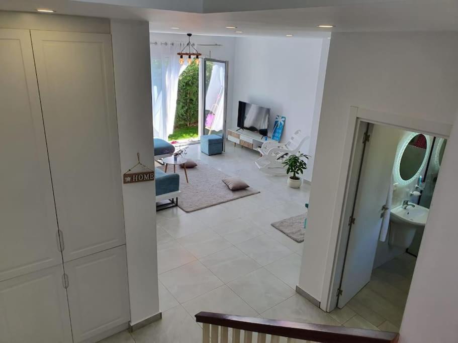 Holidays To Remember-sea Lovers Villa